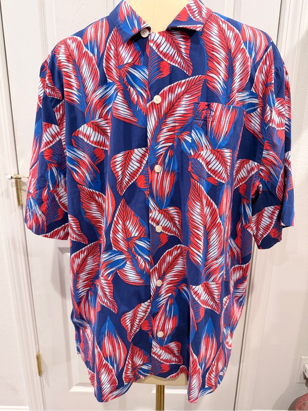 Original Penguin Red, White and Blue Leaf-Print Short-Sleeve Button-Up - XXL